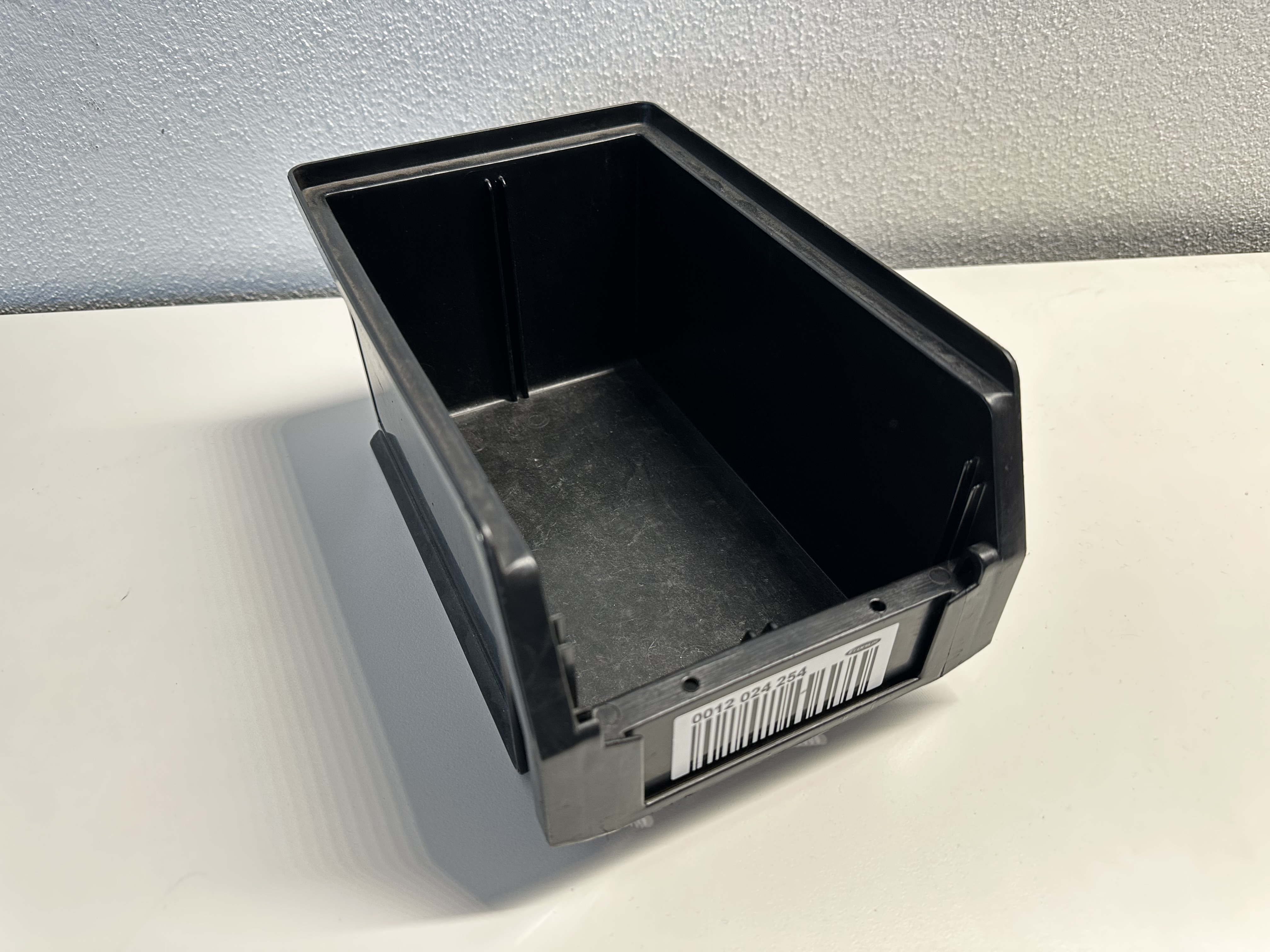 2000 db SSI Schäfer átlátszó raktározódoboz, 23,4 x 15 x 12,4 cm, használt
